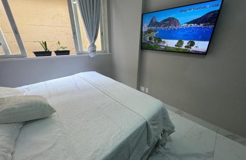 Copacabana Apartment | True Rio - Design Loft Near Copacabana Palace Hotel and Copacabana Beach