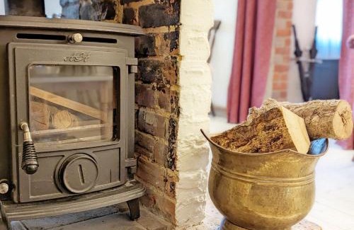 Chichester House | Truffle Cottage, Chichester