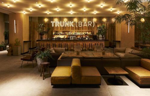 Jingumae Hotel | TRUNK(HOTEL)CAT STREET