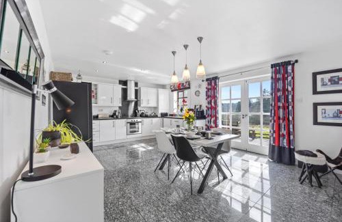 Snowdonia National Park House | Tryfan, Betws y Coed, Snowdonia, 2 En-suite bedrooms