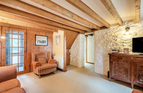 Dinas House | Tryfan Cottage