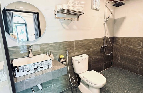Hoa Lu Hotel | Tuan Ngoc Hotel