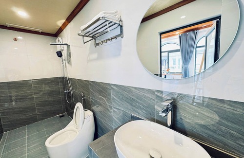 Hoa Lu Hotel | Tuan Ngoc Hotel