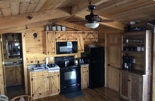 Stanardsville Cabin | Tucked Away | 1 Bed, 1 Bath