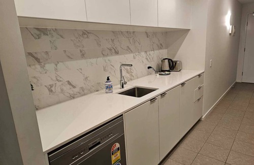 Phillip Apartment | Tucked Away on the Tenth Floor @Woden