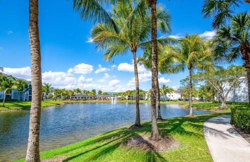 Davie Apartment | Tucker at Palm Trace Landings Fort Lauderdale