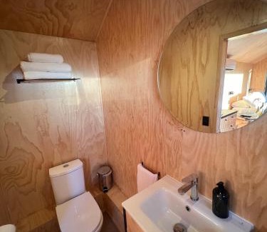 Chada Hotel | Tucu Cabins- Cabañas boutique entre bosque y montaña, cerca de Santiago