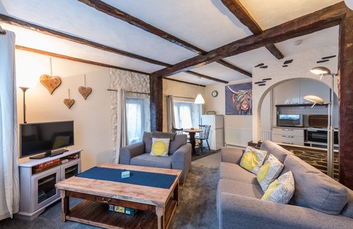 Porthmadog House | Tudor Lodge