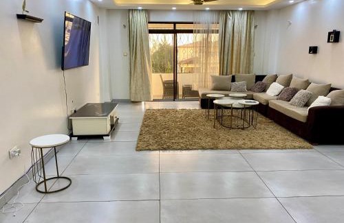 Ras Makamaiwe House | Tudor Nora apartments