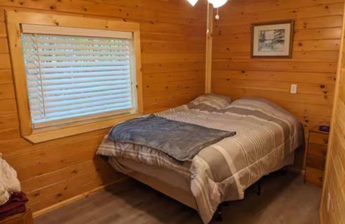 South Rutland House | Tug Hill, Fisherman's Paradise, Rural and Quiet