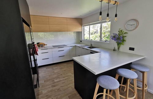 Nelson House | 'Tui Glen' - secure family home close to Nelson town