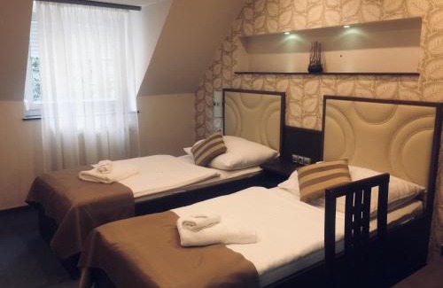 Komarom Bed & Breakfast | Tulipan Panzio