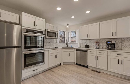 Tulsa House | Tulsa Time + 4BR + Mins to Downtown!
