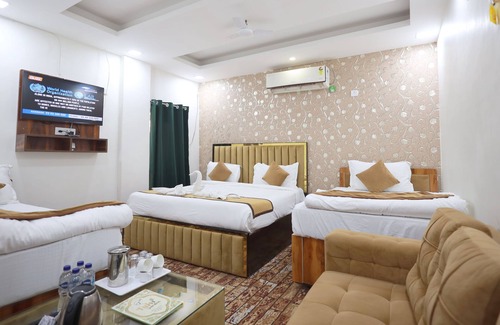 Vrindavan Hotel | Tulsi Garden - Near Prem Mandir Vrindavan