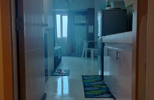 South Triangle Condo | Tum's Mplace Staycation 15th Floor Tower D