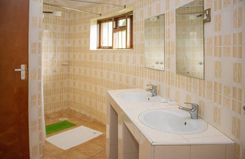 Nakuru Hotel | Tumaini Cottages & Conference Centre