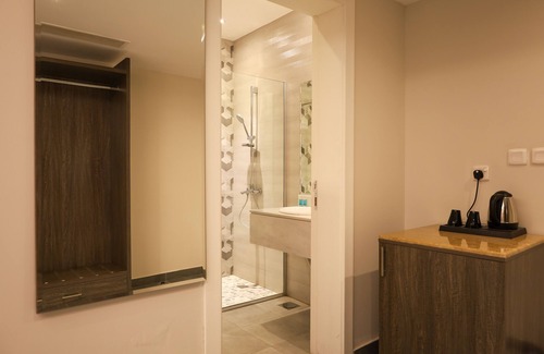 Qurtubah Hotel | Tura Residence Qurtuba