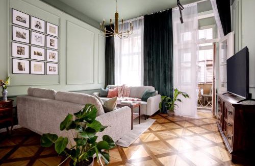 Nove Mesto Apartment | TurnKey I Antonin Dvorak Apartments