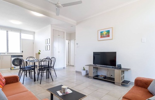 Rapid Creek Apartment | Turtle Place | 2 bed apt | Walk to foreshore