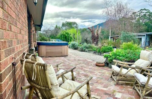 Don Valley House | Tuscan Farmhouse
