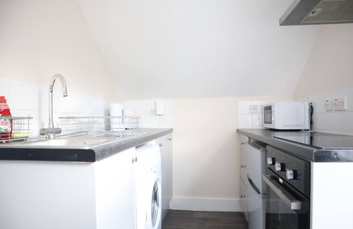 Addiscombe Apartment | Twelve Thirty Serviced Apartment - Croydon