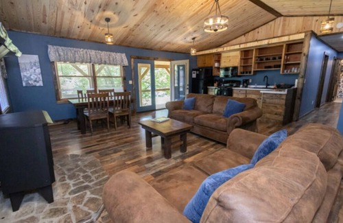 Springmaid Mountain Cabin | Twin Falls Cabin (Top) Duplex