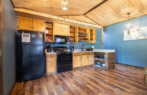 Springmaid Mountain Cabin | Twin Falls Cabin (Top) Duplex