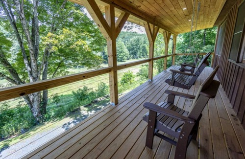 Springmaid Mountain Cabin | Twin Falls Cabin (Top) Duplex
