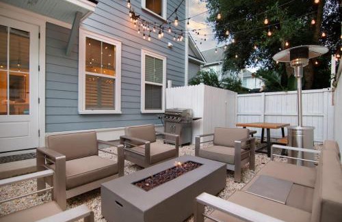 Mount Pleasant House | Twin Palms Beach Old Village 5-Min to Dwntwn