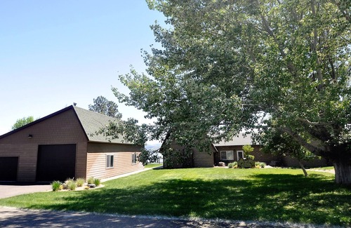 Helena House | Twin Peaks Lakefront Property 4200 sq ft.