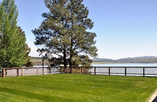Helena House | Twin Peaks Lakefront Property 4200 sq ft.