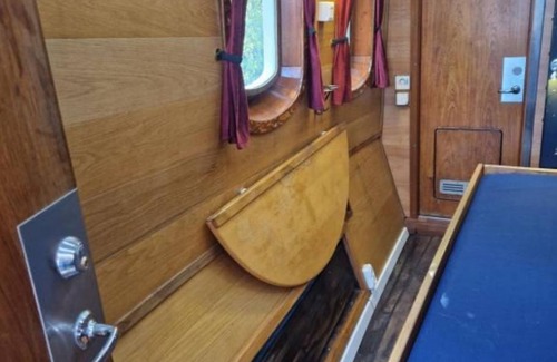 Sodertalje Boat Rental | Twin Room with Lake View Yacht