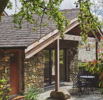 Kendal House | Twitchers Cottage
