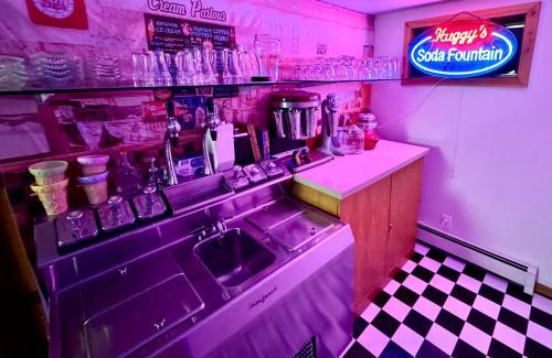 Blanchard House | Two Adjacent Cabins near Silverwood with Vintage Ice Cream Parlor & Movie Theater