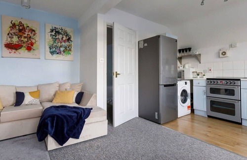 West Wittering Apartment | Two-bed beachside apartment, West Wittering