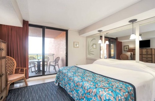 Indian Harbour Beach Resort | Two Bedroom, Ocean Front, Luxury Condo, Indian Harbour Beach, FL 3936055