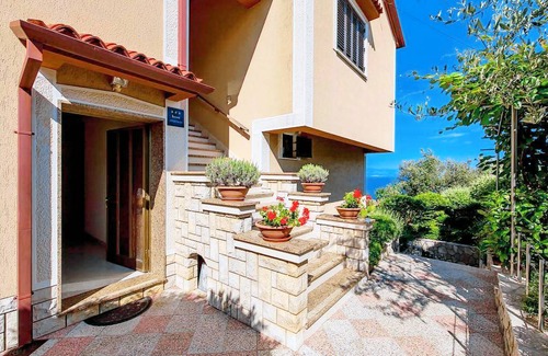 Donji Kraj Apartment | Two bedroom apartment with terrace Kraj, Opatija (A-7724-c)