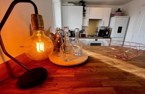 Barry Apartment | Two bedroom apartment in Barry-close to beach