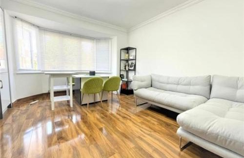 Dollis Hill Apartment | Two bedroom apartment in Dollis Hill