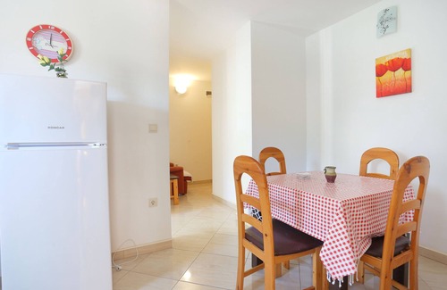 Zivogosce Apartment | Two bedroom apartment with balcony and sea view Živogošće - Porat, Makarska (A-18218-c)