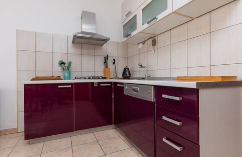 Igrane Apartment | Two bedroom apartment with balcony and sea view Igrane, Makarska (A-22690-b)