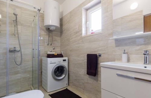 Banici Apartment | Two bedroom apartment with terrace Banići, Dubrovnik (A-20633-a)