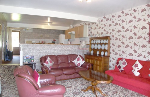 Llandwrog Cottage | Two Bedroom Cottage, Outside Caernarfon