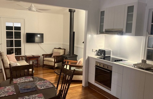 Wyberba Ski Chalet | Two bedroom Cottage max. 4 guests