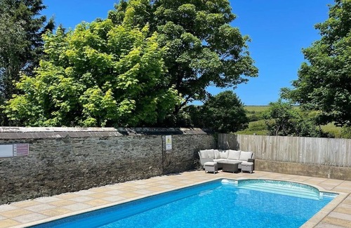 Braunton House | Two Bedroom Cottage - Saunton - HEATED SWIMMING POOL
