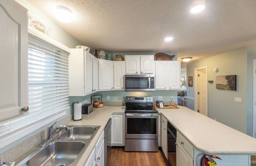 Grand Rivers Condo | Two Bedroom Harbor View Condo
