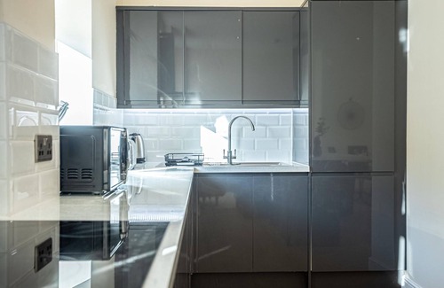 Ipswich Apartment | Two Bedroom Ipswich Luxury Retreat Self Check-in