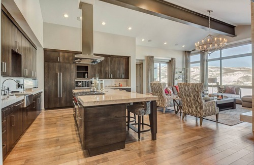 Deer Valley Apartment | Two Bedroom Penthouse 2 Apartment Hotel by Redawning