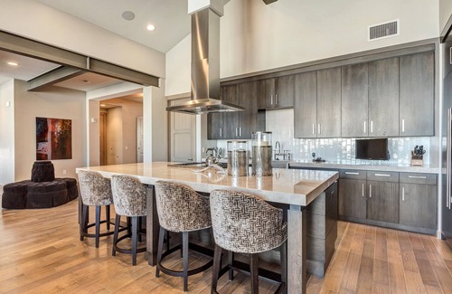 Deer Valley Apartment | Two Bedroom Penthouse 2 Apartment Hotel by Redawning