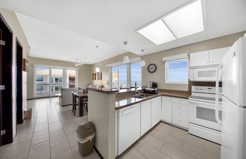 South Padre Island Hotel | Two Bedroom Apt on Tropical Paradise SPI